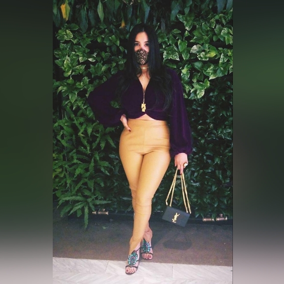 Lace Face Mask - Picture 7 of 9